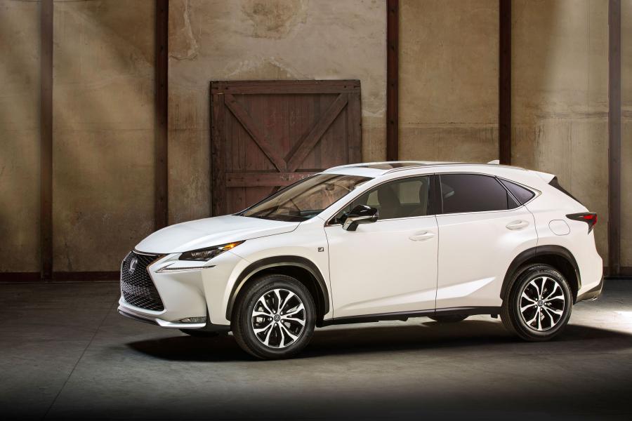  Lexus NX200t F-Sport 2014 года  (фото 30 из 84)
